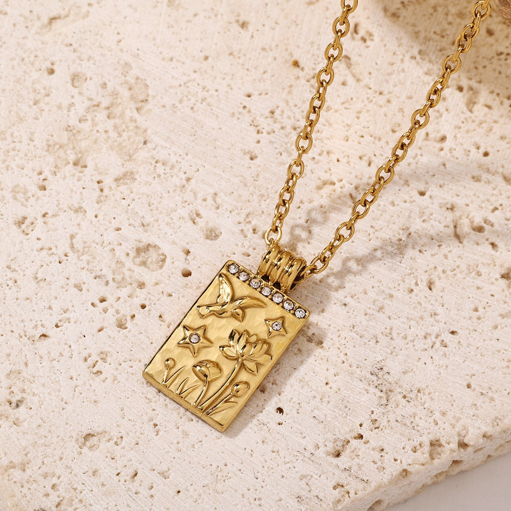 Days Eye Necklace